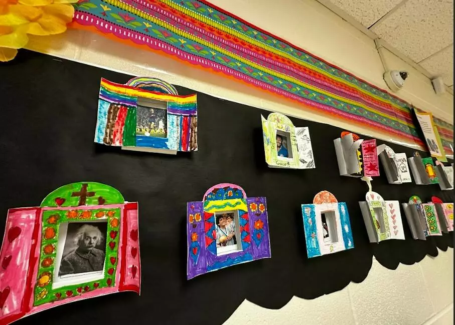 Third graders decorated their own nicho boxes in honor of an important person or loved one. 