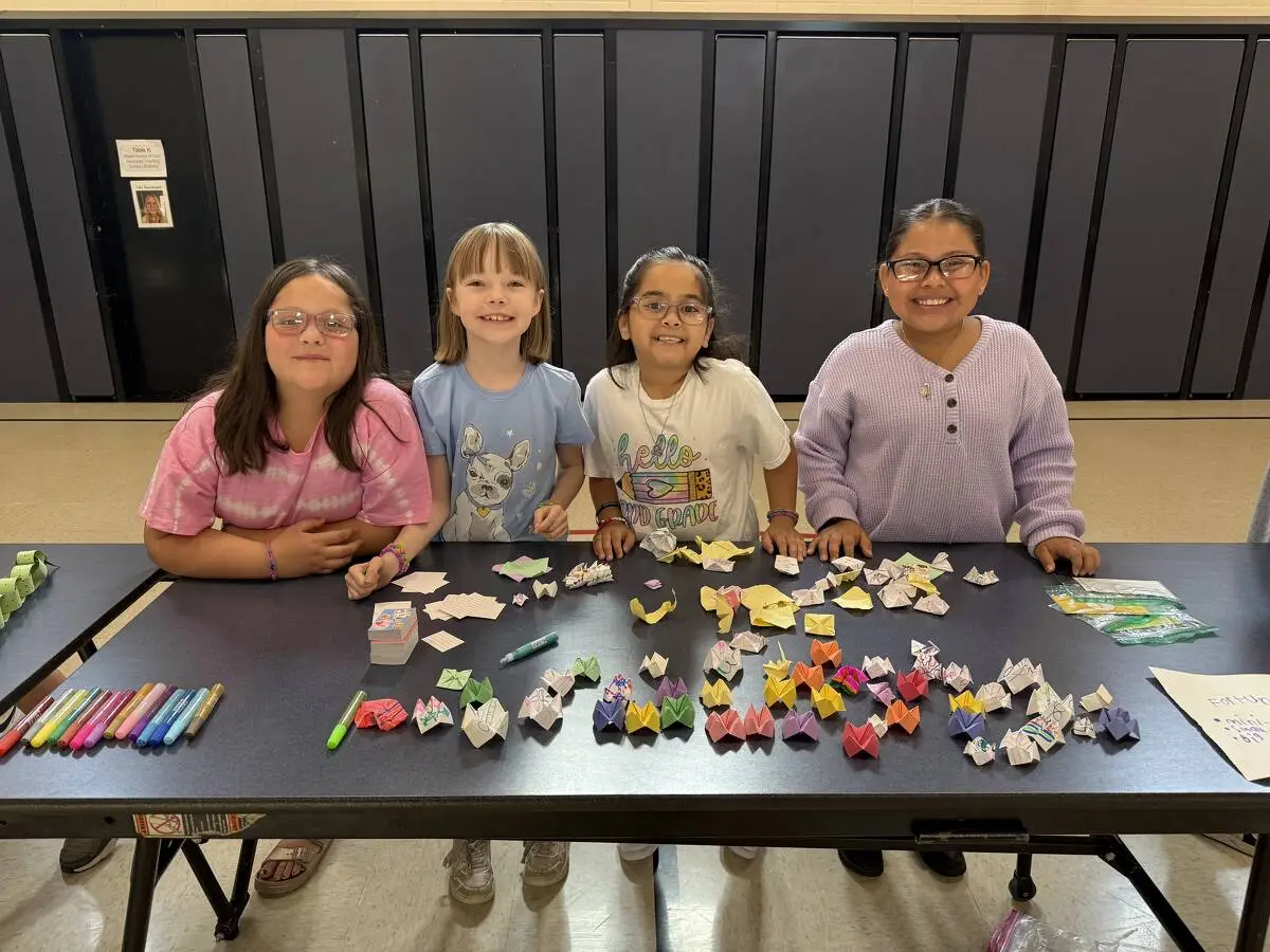 These girls are ready to sell their products!